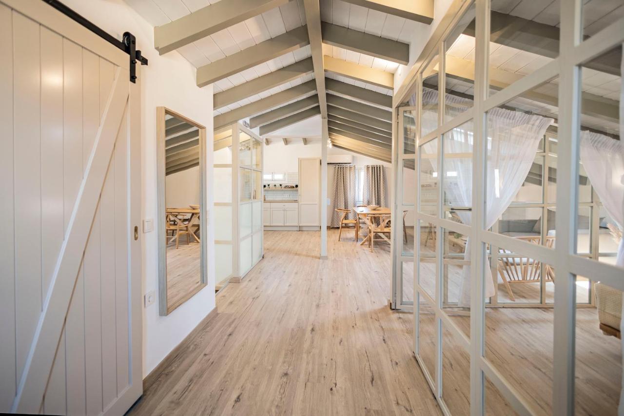 Apartment Pentanemi Loft, Corfu Old Town *